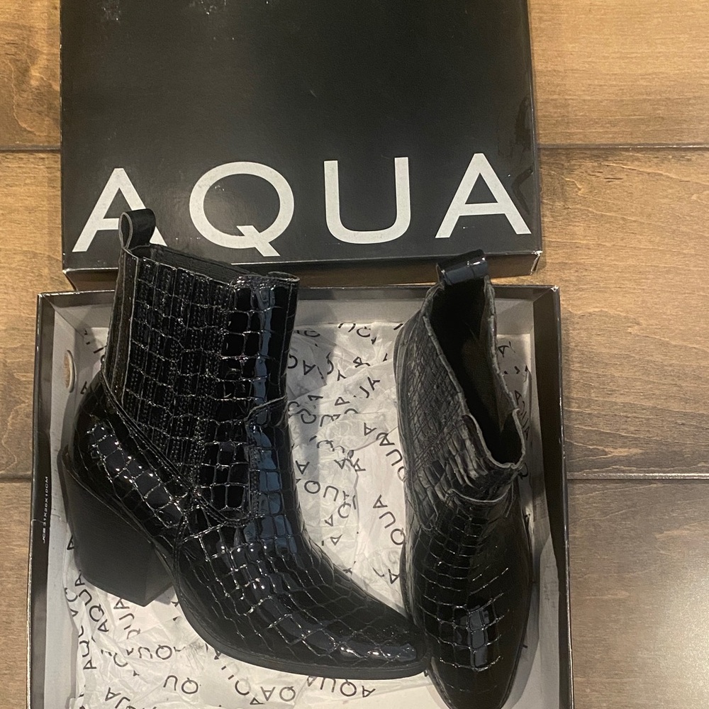 Aqua Black Croc-Embossed Heeled Boots